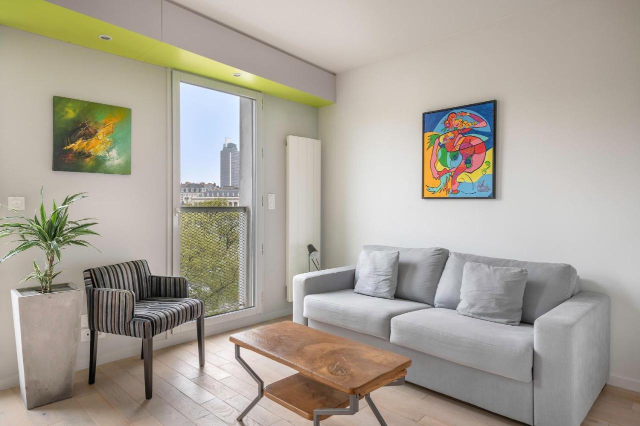 En Plein Coeur De Ville Bel Appartement Pour 6 Nantes Bagian luar foto